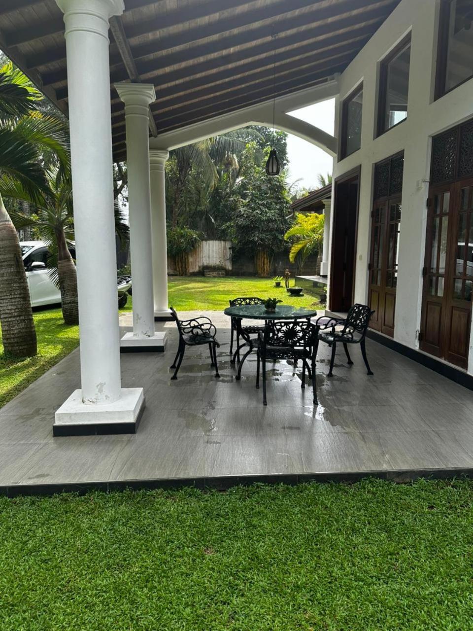 Curve Hiri Apartment Dikwella Luaran gambar